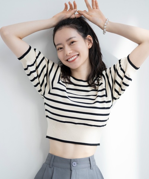 VANNIE U(ヴァニーユー)の「パイピングパフショートニット(ニット/セーター・レディース・ピンク/ブラック/その他・FREE)」の3枚目の写真