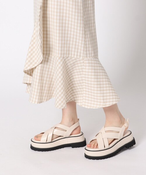 ESPERANZA(エスペランサ)の「グルカテイストトラックソール厚底サンダル(サンダル・レディース・グリーン/アイボリー/キャメル/ブラック・LL/L/S/M)」の11枚目の写真