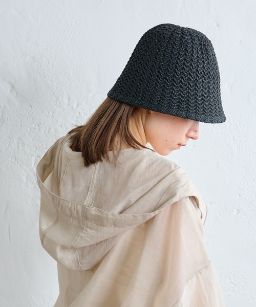 COLONY 2139(コロニートゥーワンスリーナイン)の「雑材バケットハット(ハット・レディース・ブラック/ベージュ・FREE)」の2枚目の写真