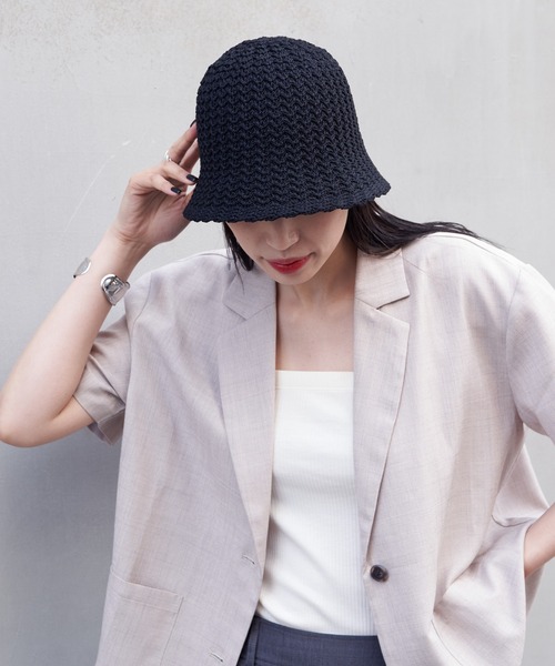 COLONY 2139(コロニートゥーワンスリーナイン)の「雑材バケットハット(ハット・レディース・ブラック/ベージュ・FREE)」の3枚目の写真