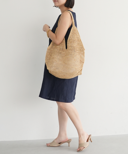 SLOBE IENA（スローブイエナ）の「【MADE IN MADA /メイドインマダ】 OMBINISOA ショルダーバッグ（ショルダーバッグ・レディース・ベージュ・FREE）」の6枚目の写真