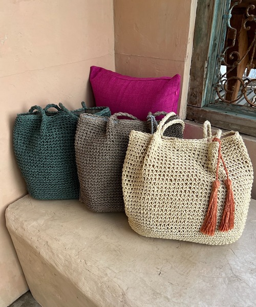 LBC（エルビーシー）の「タッセルペーパートート（かごバッグ・レディース・グレー/ベージュ/グリーン系その他/ブルー・FREE）」の6枚目の写真