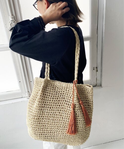 LBC（エルビーシー）の「タッセルペーパートート（かごバッグ・レディース・グレー/ベージュ/グリーン系その他/ブルー・FREE）」の8枚目の写真