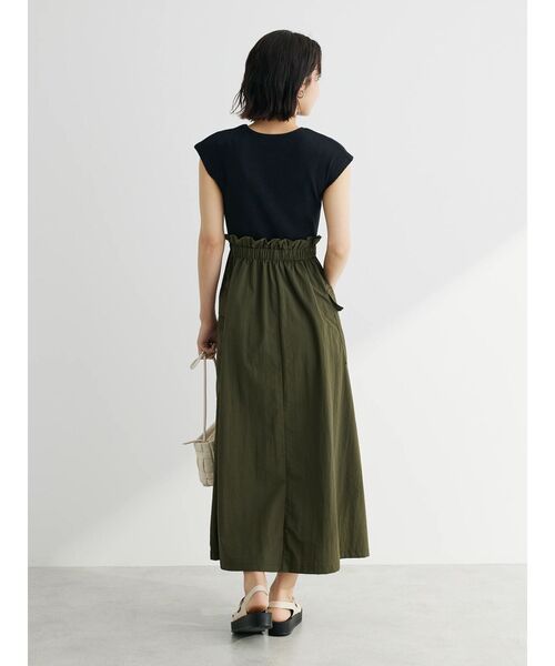 ELENCARE DUE（エレンカーレデュエ）の「・ELENCARE　DUE　リブキリカエワンピ（ワンピース・レディース・グレイッシュベージュ/チャコールグレー/ブラック・FREE）」の4枚目の写真