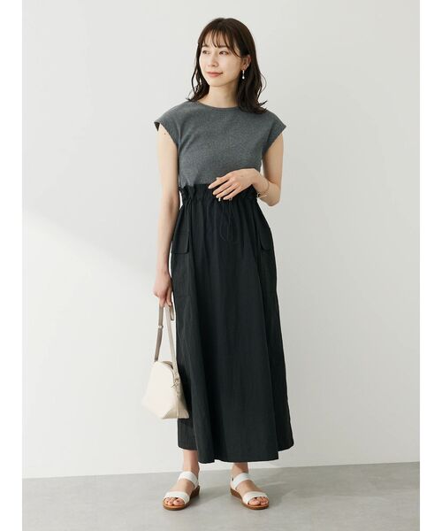 ELENCARE DUE（エレンカーレデュエ）の「・ELENCARE　DUE　リブキリカエワンピ（ワンピース・レディース・グレイッシュベージュ/チャコールグレー/ブラック・FREE）」の12枚目の写真