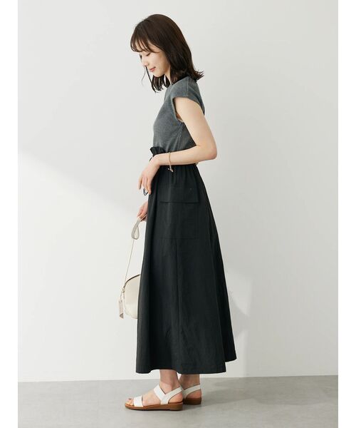 ELENCARE DUE（エレンカーレデュエ）の「・ELENCARE　DUE　リブキリカエワンピ（ワンピース・レディース・グレイッシュベージュ/チャコールグレー/ブラック・FREE）」の13枚目の写真