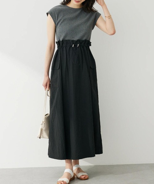 ELENCARE DUE（エレンカーレデュエ）の「・ELENCARE　DUE　リブキリカエワンピ（ワンピース・レディース・グレイッシュベージュ/チャコールグレー/ブラック・FREE）」の3枚目の写真