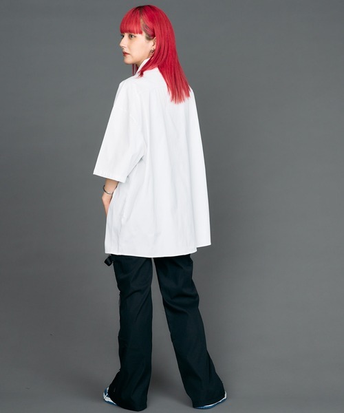 WEGO（ウィゴー）の「WEGO/【一部店限定】サイドレースアップフレアパンツ（カーゴパンツ・レディース・ブラック・FREE）」の2枚目の写真