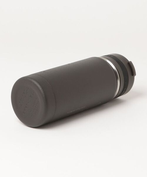 Julier Yoga and Relax（ジュリエヨガアンドリラックス）の「Julier Earthwell×Julier ループタンブラー/大（グラス/マグカップ/タンブラー・レディース・ホワイト/ブラック・FREE）」の4枚目の写真