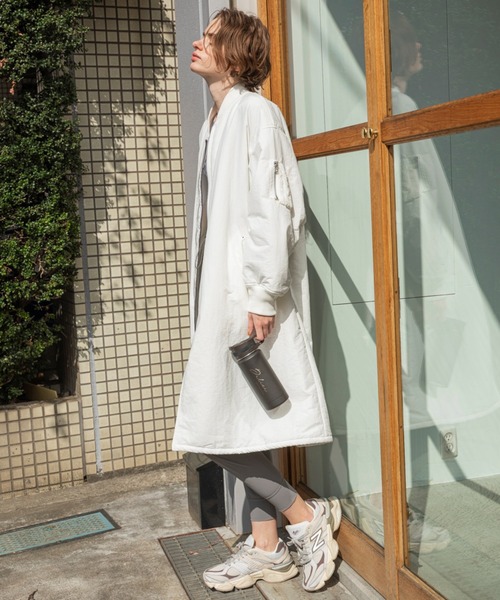 Julier Yoga and Relax（ジュリエヨガアンドリラックス）の「Julier Earthwell×Julier ループタンブラー/大（グラス/マグカップ/タンブラー・レディース・ホワイト/ブラック・FREE）」の7枚目の写真