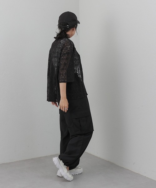 COLONY 2139（コロニートゥーワンスリーナイン）の「WEB・一部店舗限定 / クロシェレースオープンカラーシャツ（シャツ/ブラウス・レディース・オフホワイト/ブラック・FREE）」の4枚目の写真