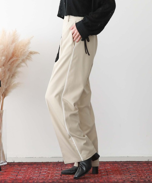 archives（アルシーヴ）の「パイピングサイドラインパンツ（その他パンツ・レディース・アイボリー/オリーブ/ブラック・MEDIUM）」の2枚目の写真
