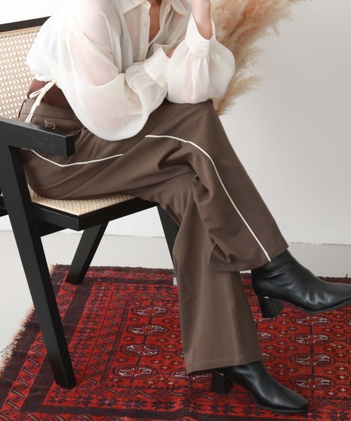 archives（アルシーヴ）の「パイピングサイドラインパンツ（その他パンツ・レディース・アイボリー/オリーブ/ブラック・MEDIUM）」の8枚目の写真