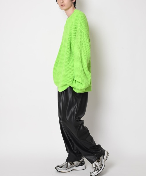 SUPERTHANKS(スーパーサンクス)の「オーバーサイズ クルーネック無地ニット(ユニセックス)honeycomb crew-neck knit(ニット/セーター・メンズ・グレー/ブラック/ライム/クリーム・M/L)」の6枚目の写真