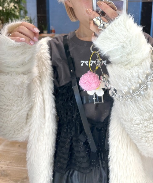 Alley by w closet（アリーバイダブルクローゼット）の「【Alley / SETアイテム】くま耳ニット帽&アームウォーマー（ニットキャップ/ビーニー・レディース・アイボリー/サックスブルー/イエロー・FREE）」の5枚目の写真