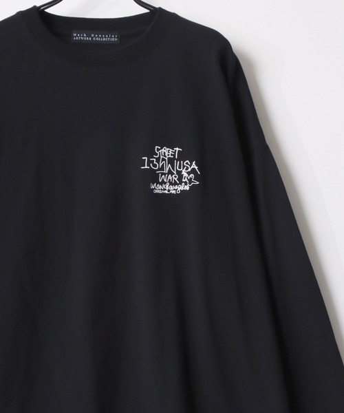 Mark Gonzales（マーク・ゴンザレス）の「MARK GONZALES ARTWORK COLLECTION/マークゴンザレス 別注 オーバーサイズ ストリート バックプリント ワンポイント刺繍 ロングスリーブTシャツ/ロンT レディース メンズ（Tシャツ/カットソー・メンズ・ホワイト/ホワイト系その他/ブラック/ブラック系その他2/ブラック系その他/ホワイト系その他2/ホワイト系その他3/ブラック系その他3/ブラック系その他4/ホワイト系その他4/ブラック系その他5/ホワイト系その他5/ホワイト系その他6/ブラック系その他6・M/L/XL）」の19枚目の写真