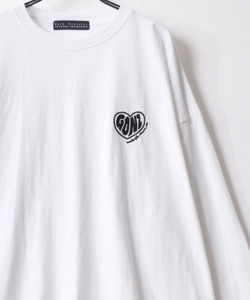 Mark Gonzales（マーク・ゴンザレス）の「MARK GONZALES ARTWORK COLLECTION/マークゴンザレス 別注 オーバーサイズ ストリート バックプリント ワンポイント刺繍 ロングスリーブTシャツ/ロンT レディース メンズ（Tシャツ/カットソー・メンズ・ホワイト/ホワイト系その他/ブラック/ブラック系その他2/ブラック系その他/ホワイト系その他2/ホワイト系その他3/ブラック系その他3/ブラック系その他4/ホワイト系その他4/ブラック系その他5/ホワイト系その他5/ホワイト系その他6/ブラック系その他6・M/L/XL）」の17枚目の写真