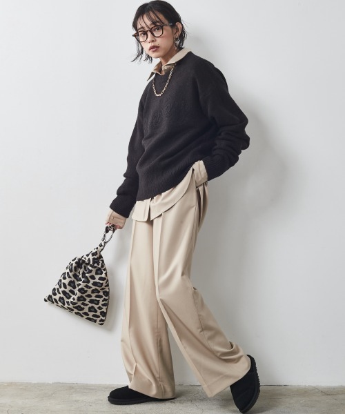 CHIC STYLE（シックスタイル）の「＜大きいサイズ＞ロゴ刺しゅうショート丈ニットプルオーバー シックスタイル（ニット/セーター・レディース・ブラック/パープル系・L/LL/3L/4L/5L）」の11枚目の写真