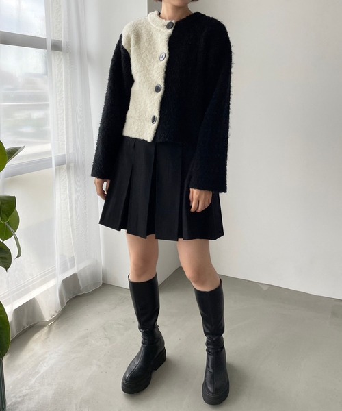 LOWRYS FARM（ローリーズファーム）の「プリーツミニスカート　980533（スカート・レディース・ブラック/グレー・FREE）」の3枚目の写真