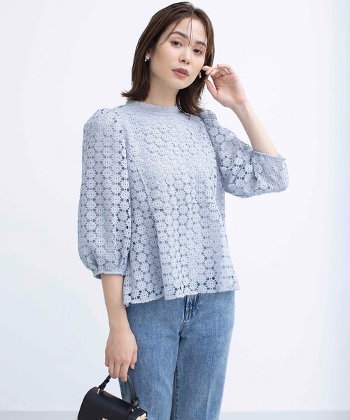 組曲（クミキョク）の「【WEB限定】フラワーレース ペプラムトップス（Tシャツ/カットソー・レディース・スカイブルー系/ネイビー系/アイボリー系・3/2）」の11枚目の写真