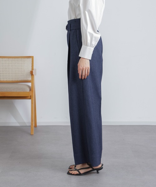 NANO universe(ナノユニバース)の「共ベルト付きハイウエストパンツ(その他パンツ・レディース・インディゴブルー/オフホワイト・M/S)」の18枚目の写真