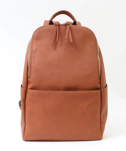 COOCO（クーコ）の「フェイクレザーラウンドファスナーリュックサック/A４・１３inPC対応（バックパック/リュック・レディース・キャメル/ブラック/グレー・9）」の3枚目の写真