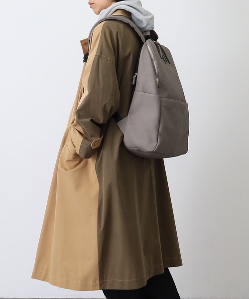 COOCO（クーコ）の「フェイクレザーラウンドファスナーリュックサック/A４・１３inPC対応（バックパック/リュック・レディース・キャメル/ブラック/グレー・9）」の17枚目の写真