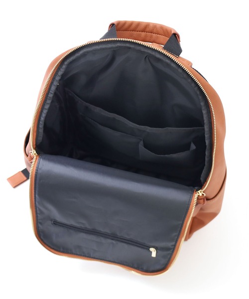 COOCO（クーコ）の「フェイクレザーラウンドファスナーリュックサック/A４・１３inPC対応（バックパック/リュック・レディース・キャメル/ブラック/グレー・9）」の22枚目の写真