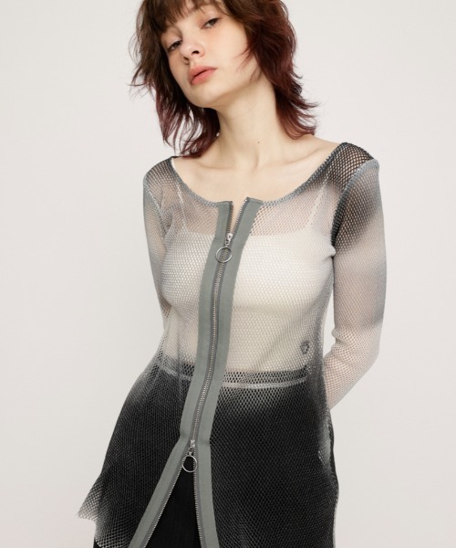 SLY(スライ)の「GRADATION MESH TOPS グラデーション メッシュ トップス(Tシャツ/カットソー・レディース・ブラック系その他2/ピンク系その他・FREE)」の2枚目の写真