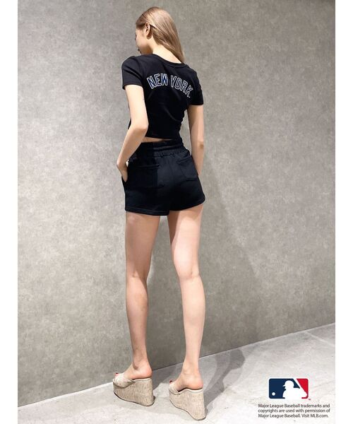 MLB（メジャーリーグベースボール）の「GYDA［MLB］スウェットショートパンツ（その他パンツ・レディース・オフホワイト/グレー/ブラック・FREE）」の8枚目の写真