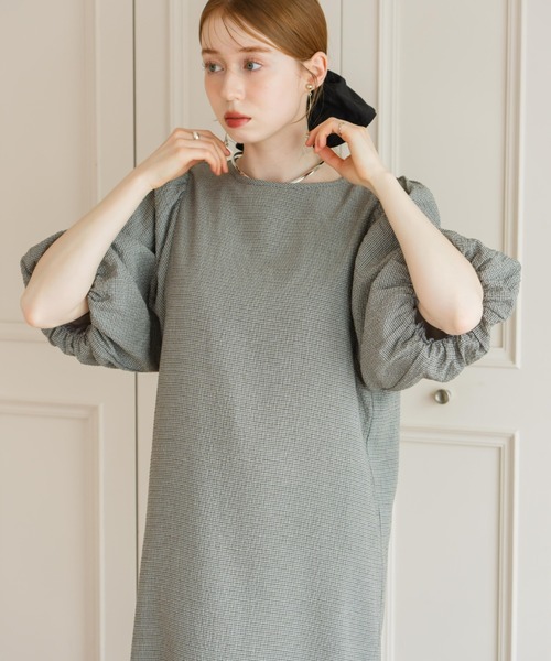 激安超特価 最大80%オフ  hinari（ヒナリ）の「チェック柄パフスリーブワンピース ワンピース