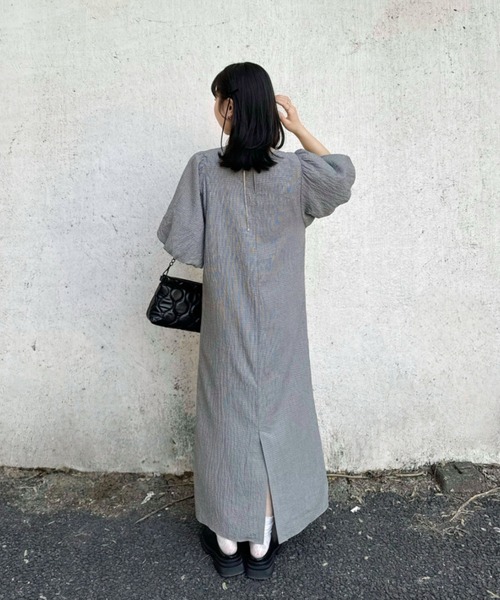 hinari(ヒナリ)の「チェック柄パフスリーブワンピース(ワンピース・レディース・ネイビー/グリーン/ブラウン/グレー・X-SMALL/SMALL/FREE)」の21枚目の写真