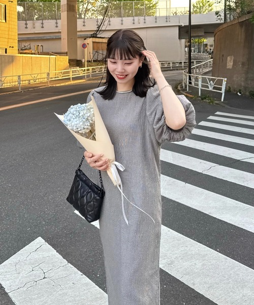 hinari(ヒナリ)の「チェック柄パフスリーブワンピース(ワンピース・レディース・ネイビー/グリーン/ブラウン/グレー・X-SMALL/SMALL/FREE)」の22枚目の写真