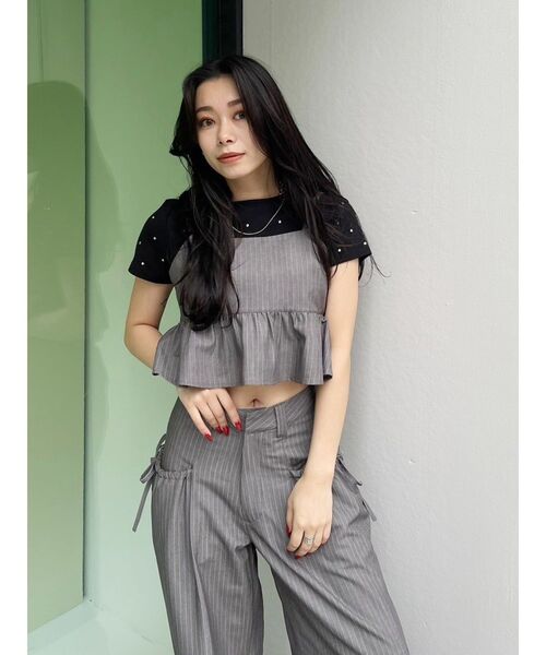 EVRIS（エヴリス）の「ピンストライプペプラムビスチェ【セットアップ着用可能】（キャミソール・レディース・ブルー/グレー/ブラック・FREE）」の4枚目の写真