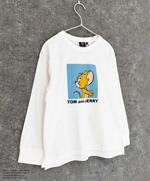 Tom＆Jerry（トムアンドジェリー）の「【トム＆ジェリー/TOM&JERRY】 オーバーサイズ　ロンT（Tシャツ/カットソー・キッズ・チャコール/ベージュ/パープル/オフホワイト/杢グレー/ダークグリーン/ホワイト系/ブラック/ホワイト系1/ホワイト系2/ダークグリーン系/ベージュ系/オレンジ/ネイビー/ブラック系/グレー系・110cm/120cm/130cm/140cm/150cm/160cm）」の4枚目の写真