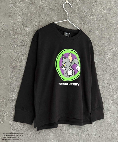 Tom＆Jerry（トムアンドジェリー）の「【トム＆ジェリー/TOM&JERRY】 オーバーサイズ　ロンT（Tシャツ/カットソー・キッズ・チャコール/ベージュ/パープル/オフホワイト/杢グレー/ダークグリーン/ホワイト系/ブラック/ホワイト系1/ホワイト系2/ダークグリーン系/ベージュ系/オレンジ/ネイビー/ブラック系/グレー系・110cm/120cm/130cm/140cm/150cm/160cm）」の7枚目の写真