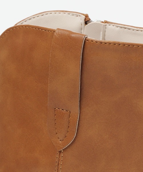 FOREVER 21(フォーエバー トゥエンティーワン)の「ポインテッドブーツ(ブーツ・レディース・ブラウン・25cm/23cm/24cm)」の7枚目の写真