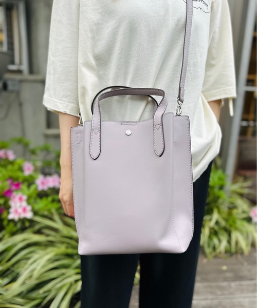 Legato Largo（レガートラルゴ）の「Legato Largo / かるいかばん　縦型２ＷＡＹトート / LG-P0117（トートバッグ・レディース・ブラック/アイボリー/オリーブ/ライトブルー/ベージュ/ラベンダー/イエロー/キャメル/ベージュ系その他・ONESIZE）」の13枚目の写真