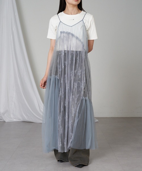 RAY CASSIN（レイカズン）の「パネルレースキャミワンピース（ワンピース・レディース・ホワイト/ブラック/サックスブルー・FREE）」の3枚目の写真