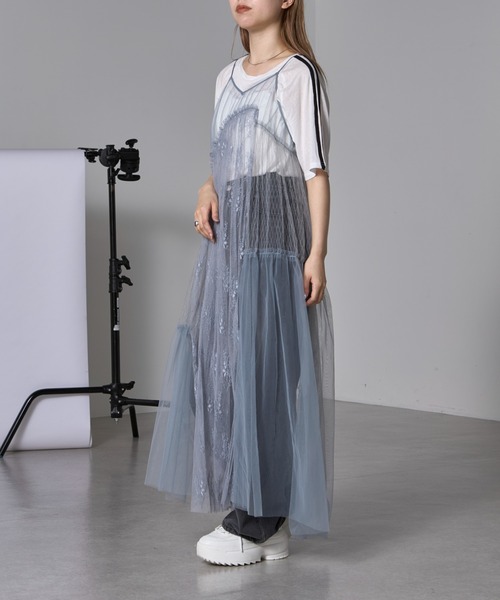 RAY CASSIN（レイカズン）の「パネルレースキャミワンピース（ワンピース・レディース・ホワイト/ブラック/サックスブルー・FREE）」の18枚目の写真