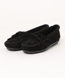 Minnetonka（ミネトンカ）の「Kilty Hardsole（モカシン/デッキシューズ）」