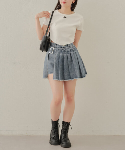 Chico（チコ）の「【2サイズ展開/新色追加】ラッププリーツミニスカパン（スカート・レディース・ブルー/ライトベージュ/グレー/ブラウン・FREE/1/0）」の22枚目の写真