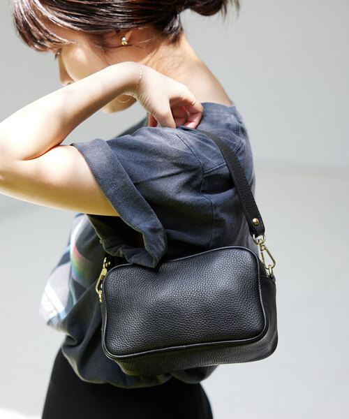 MARCO BIANCHINI(マルコビアンチーニ)の「MARCO BIANCHINI/マルコ・ビアンキーニ SLOBE別注 ショルダーバッグ 24019(ショルダーバッグ・レディース・アイボリー/ブラック/ブラウン・FREE)」の12枚目の写真