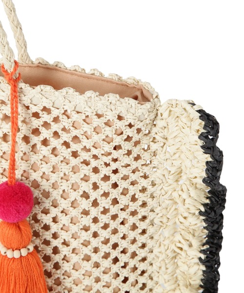 niko and...（ニコアンド）の「オリジナルフリルペーパートートバッグ（トートバッグ・レディース・ブラック/ナチュラル・0）」の6枚目の写真