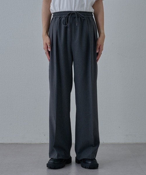 COLONY 2139（コロニートゥーワンスリーナイン）の「ドライエアーイージータックワイドパンツ（スラックス・メンズ・ブラック/グレー・LARGE/MEDIUM）」の13枚目の写真