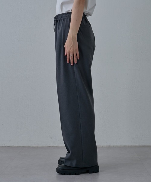 COLONY 2139（コロニートゥーワンスリーナイン）の「ドライエアーイージータックワイドパンツ（スラックス・メンズ・ブラック/グレー・LARGE/MEDIUM）」の12枚目の写真