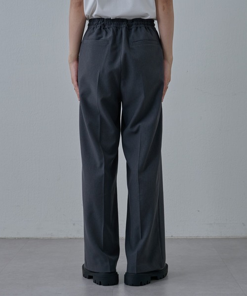 COLONY 2139（コロニートゥーワンスリーナイン）の「ドライエアーイージータックワイドパンツ（スラックス・メンズ・ブラック/グレー・LARGE/MEDIUM）」の11枚目の写真