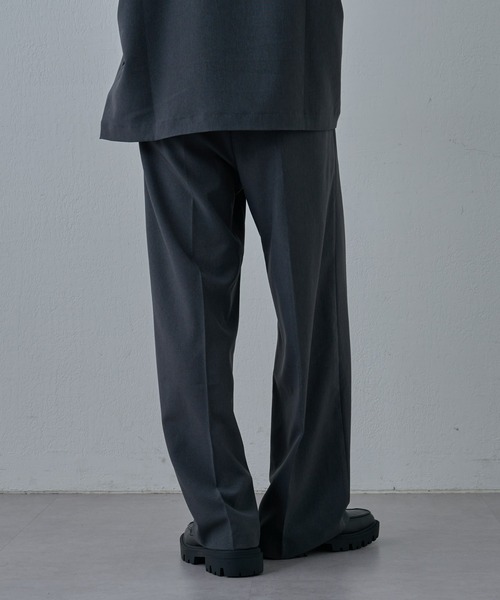 COLONY 2139（コロニートゥーワンスリーナイン）の「ドライエアーイージータックワイドパンツ（スラックス・メンズ・ブラック/グレー・LARGE/MEDIUM）」の4枚目の写真