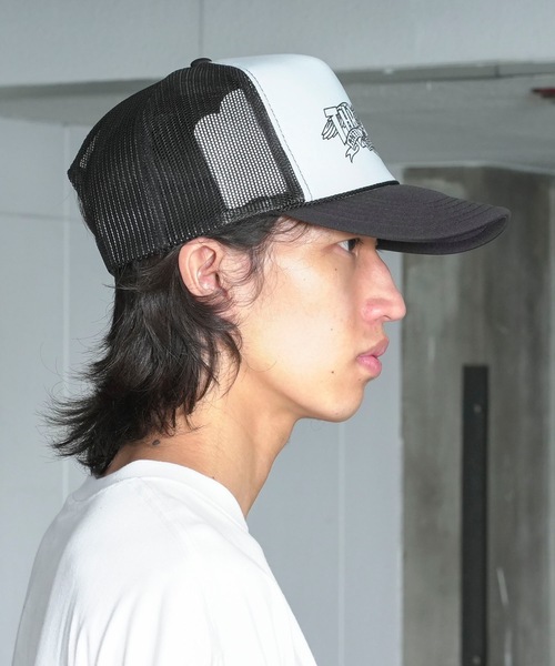 THRASHER（スラッシャー）の「ANTIHERO SKATEBOARDS MAG BANNER