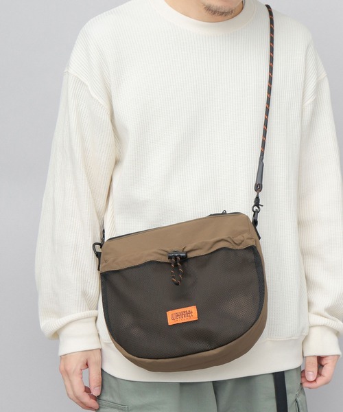 UNIVERSAL OVERALL（ユニバーサルオーバーオール）の「撥水加工 ナイロン フロントメッシュポケット ザイルコード ショルダーバッグ（ショルダーバッグ・メンズ・ブラック/ライトグレー/モカ・FREE）」の3枚目の写真